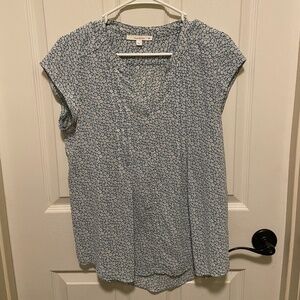 fun 2 fun - Medium - Split Neck Blouse